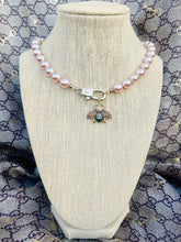 Load image into Gallery viewer, Repurposed Gucci KeyClasp &amp; Crystal Bee Champagne Pearl like Vintage Necklace